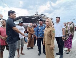 Wali Kota Palopo Hj. Naili Turun Langsung Sapa Warga Pontap dan Salurkan Bantuan