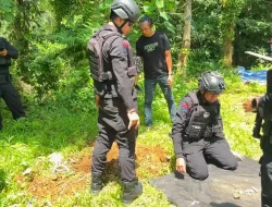 Tim Jibom Polda Sulsel Musnahkan Granat di Palopo